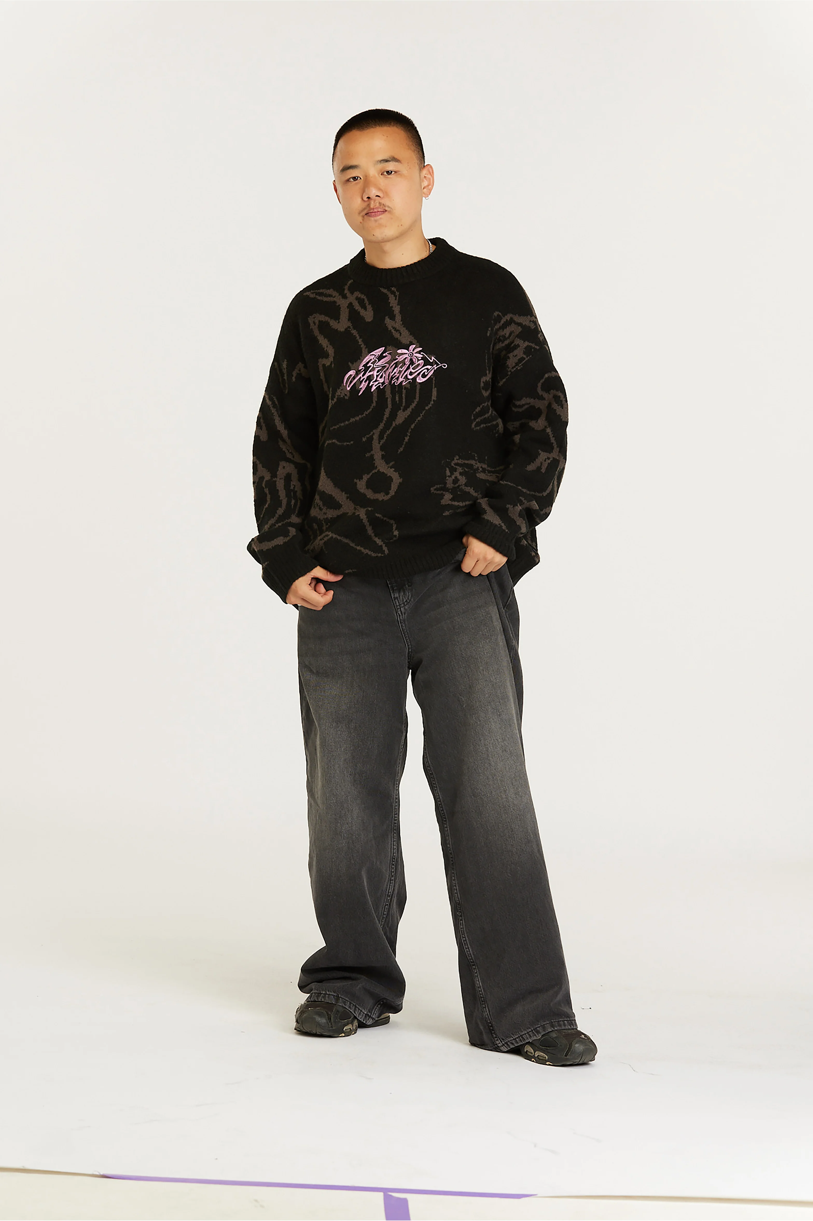 Art Knit - Black - Image 4